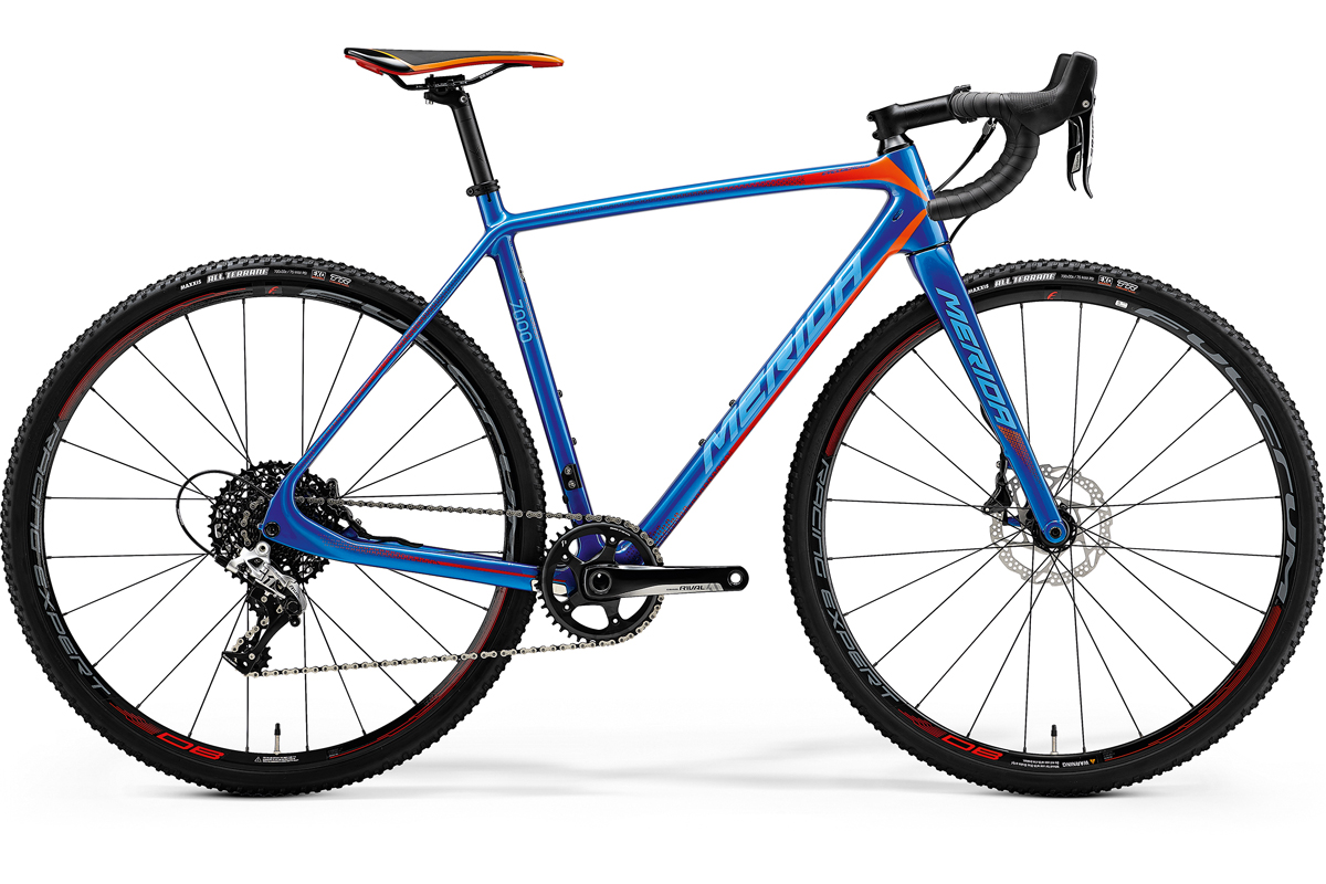 Циклокроссовый велосипед MERIDA CycloCross 7000 (2018) Циклокроссовый велосипед MERIDA CycloCross 7000 (2018)